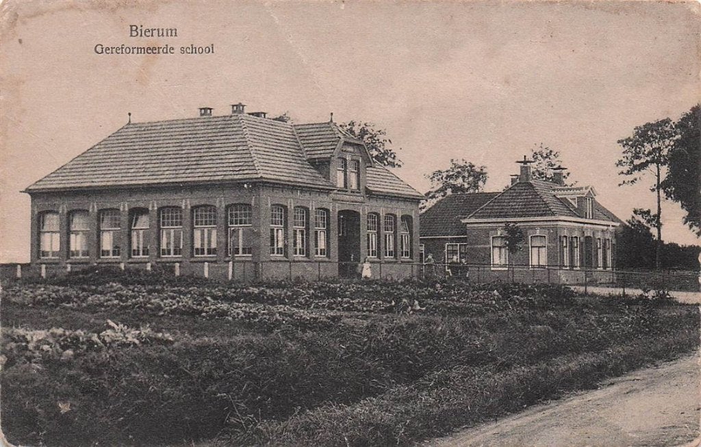 702-394-019 Bierum Gereformeerde School, Verzamelen, Verzenden, Voor 1920, Groningen