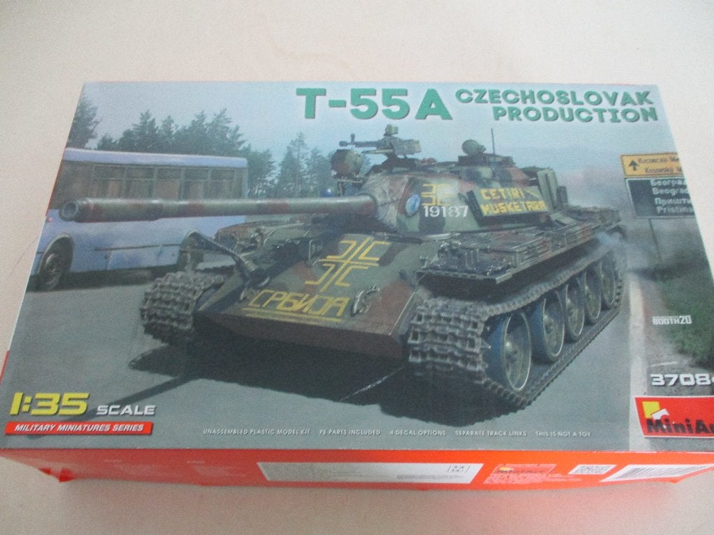 MiniArt T-55A Czechoslovak production, Hobby en Vrije tijd, Modelbouw | Auto's en Voertuigen, Overige merken, Tank, 1:32 tot 1:50