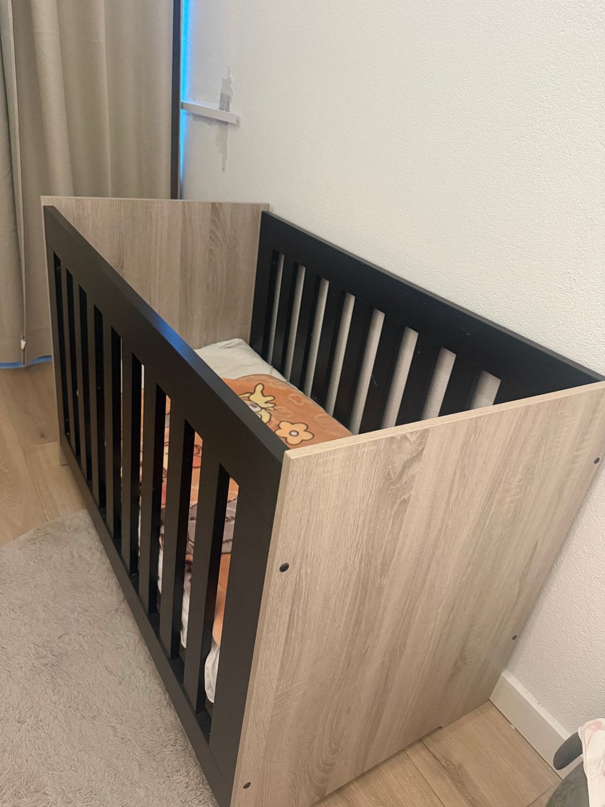 Commode met 3 lades en zwart blad, 50 tot 70 cm, Ophalen of Verzenden, Zo goed als nieuw, 75 tot 100 cm
