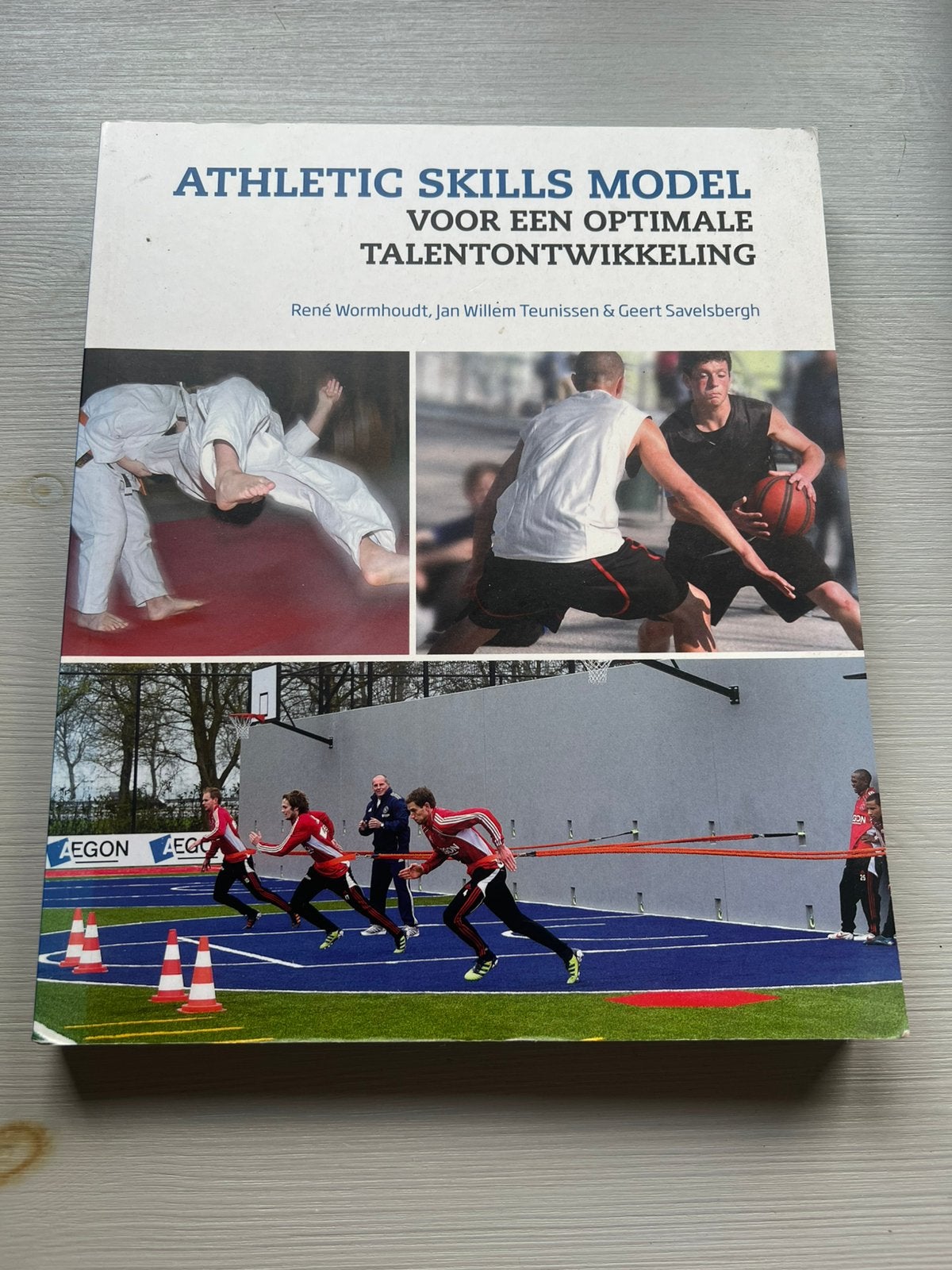 Athletic Skills Model boek, Ophalen, Zo goed als nieuw, Balsport