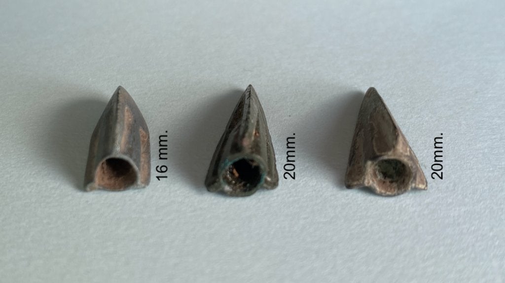 DRIE STUKS ANTIEKE BRONZEN SPEERPUNTEN, Verzenden, Koper of Brons