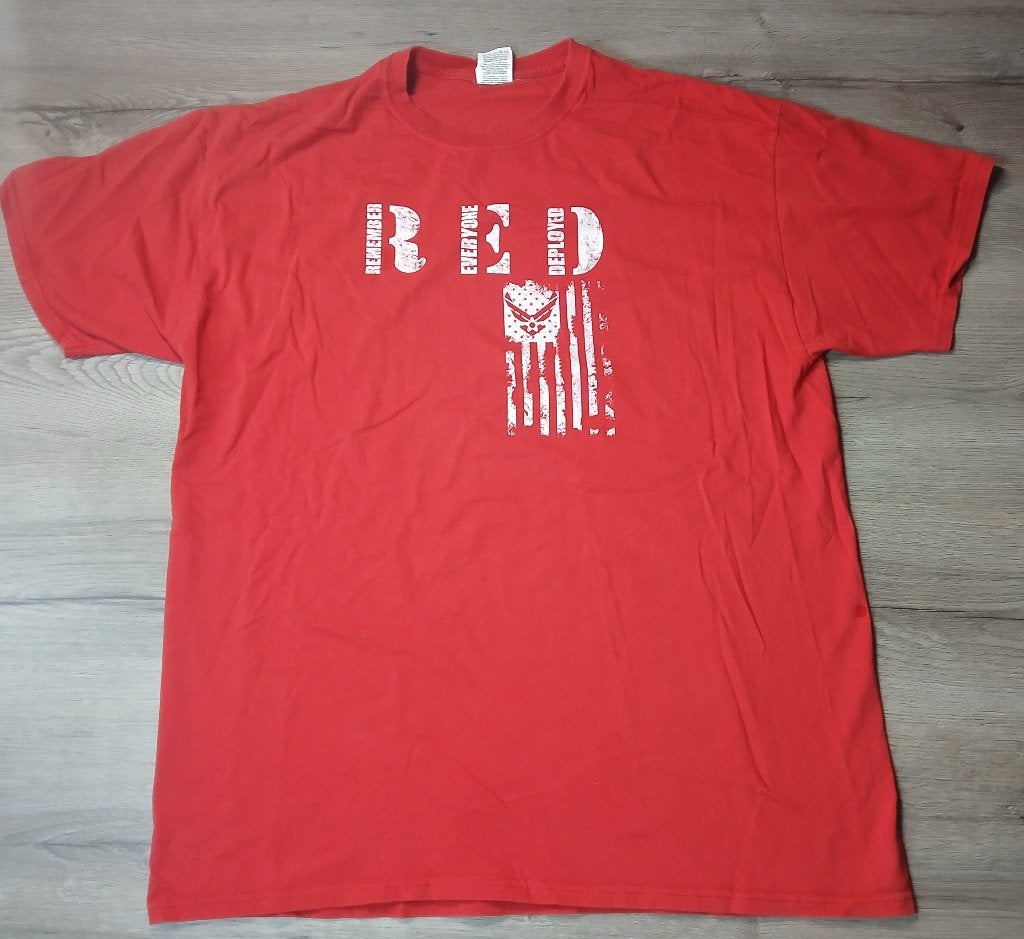 Fruit of the Loom R.E.D. Remember Everyone Deployed, Kleding | Heren, T-shirts, Maat 56/58 (XL), Ophalen of Verzenden, Zo goed als nieuw