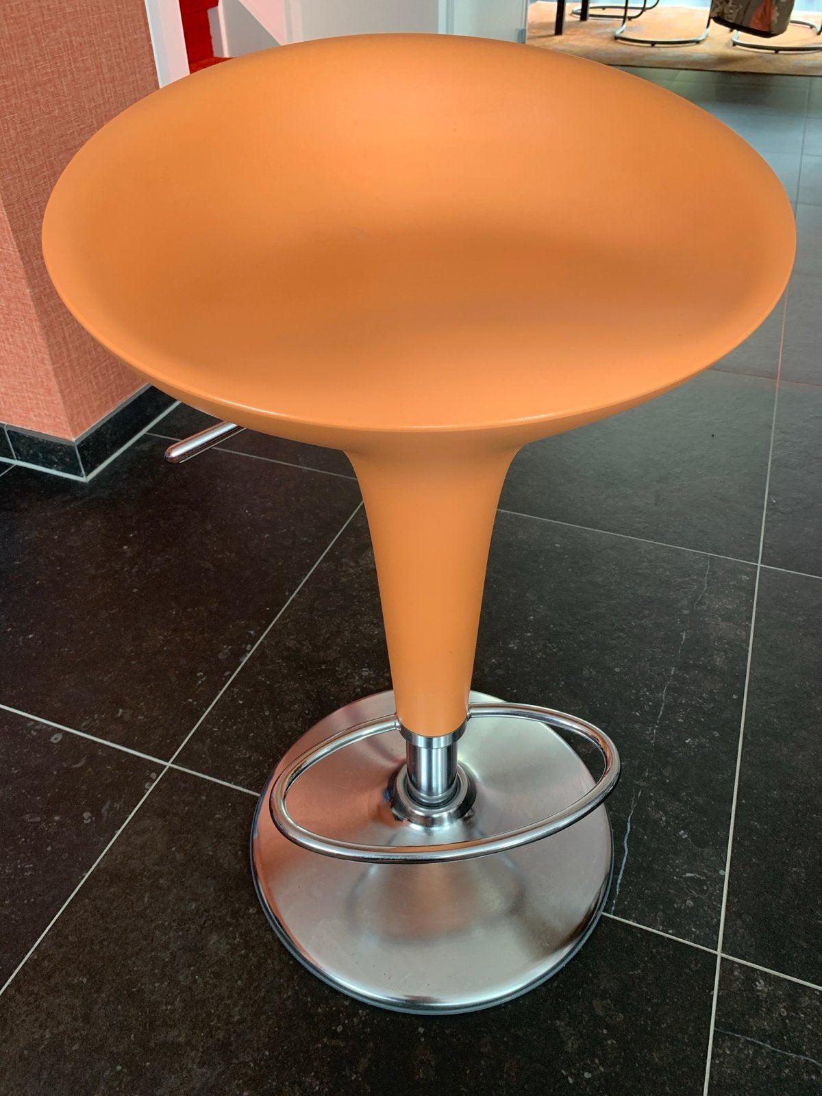 Magis Bombo kruk Oranje Design Stefano Giovannoni, Ophalen, Kunststof, Gebruikt, In hoogte verstelbaar