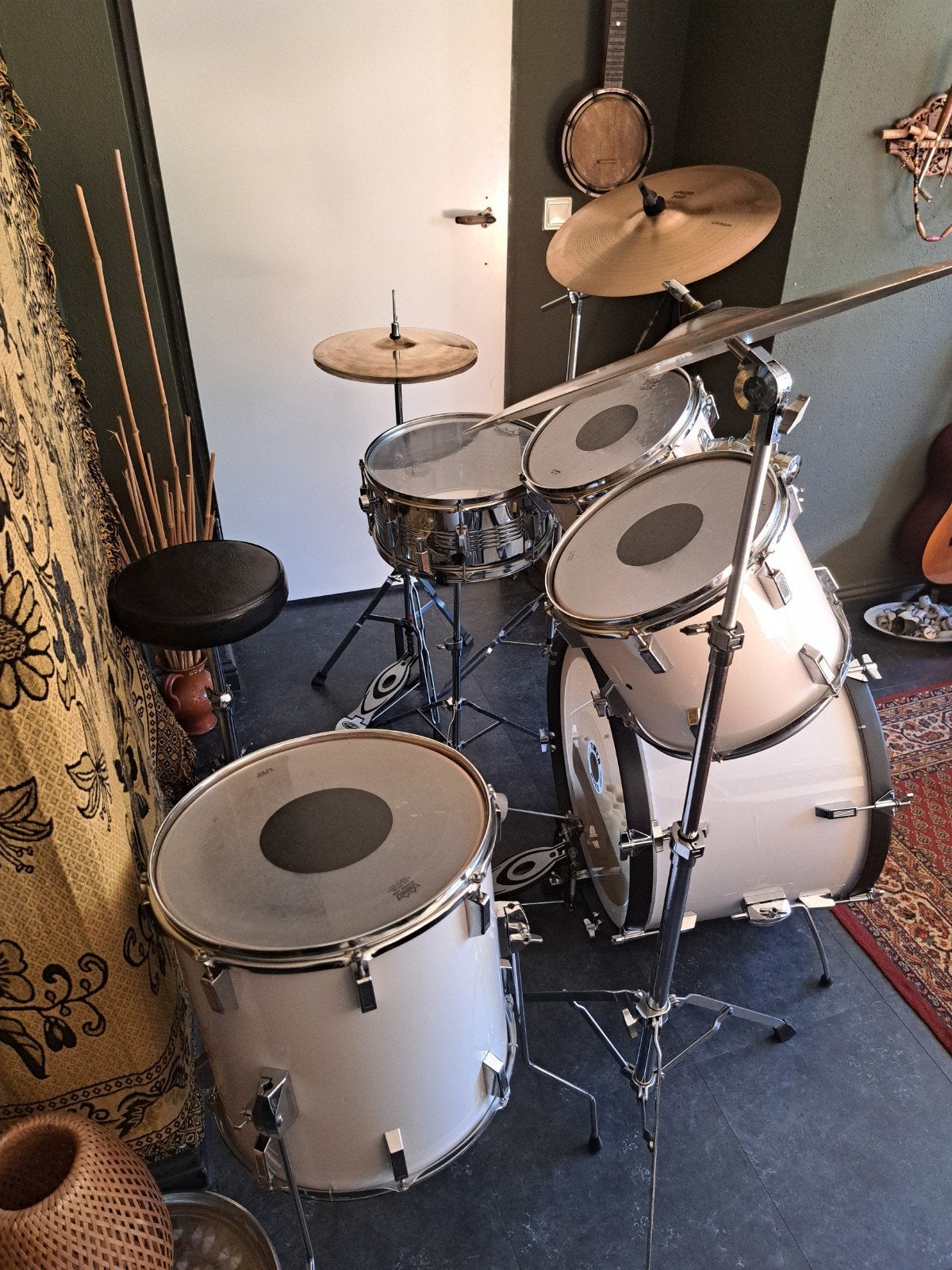 stoer compleet drumstel met diepe trommels bekkens hardware, Muziek en Instrumenten, Ophalen of Verzenden, Gebruikt, Overige merken