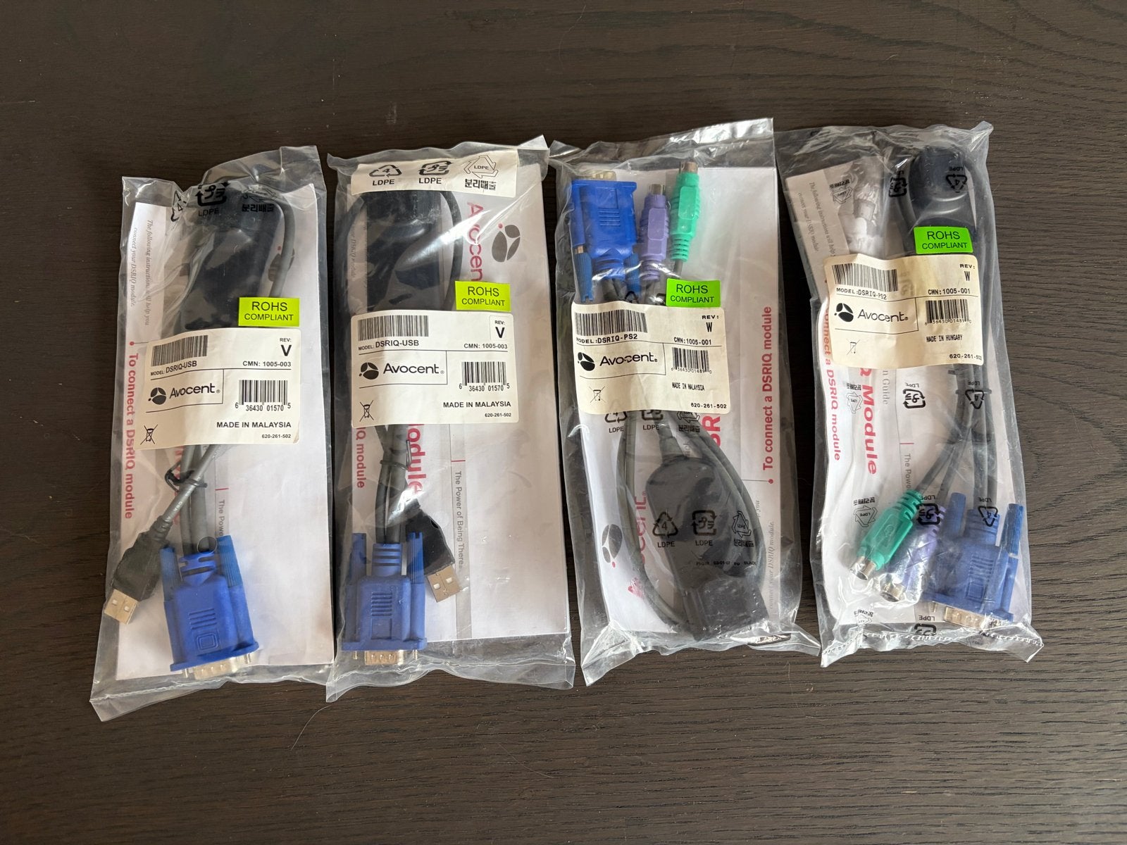 4 maal Avocent DSRIQ KVM-kabels (VGA, USB, PS/2) 2 varianten, Computers en Software, Pc- en Netwerkkabels, Ophalen of Verzenden