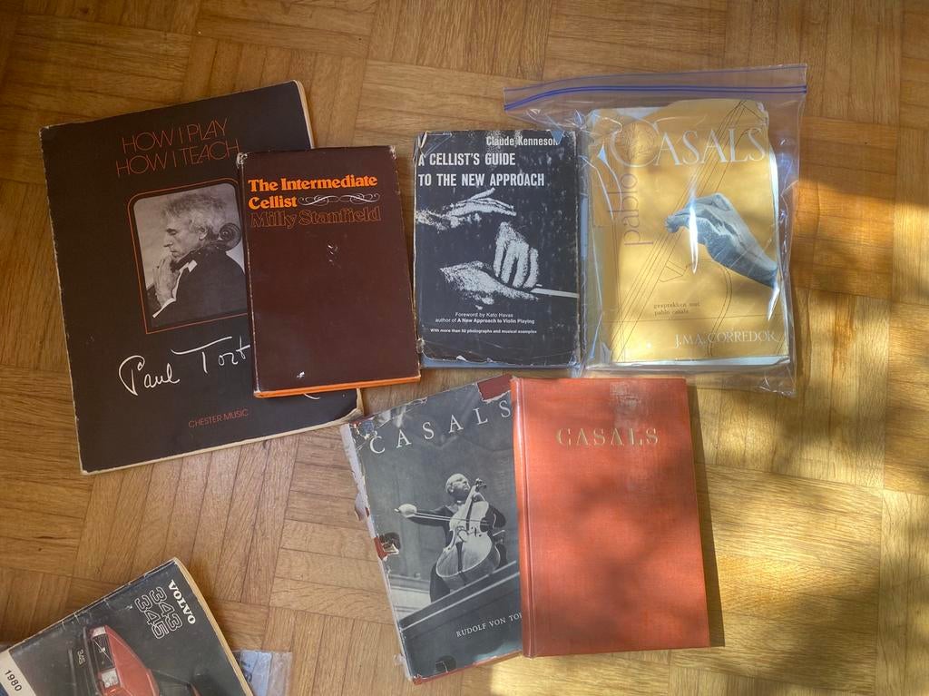 Boeken Cello in 1 koop, Boeken, Ophalen of Verzenden, Artiest