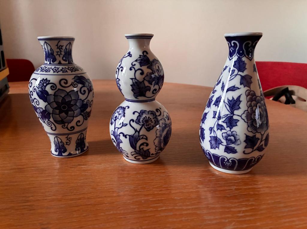 Porceleinen vaasje &Klevering delftsblauw, Ophalen of Verzenden
