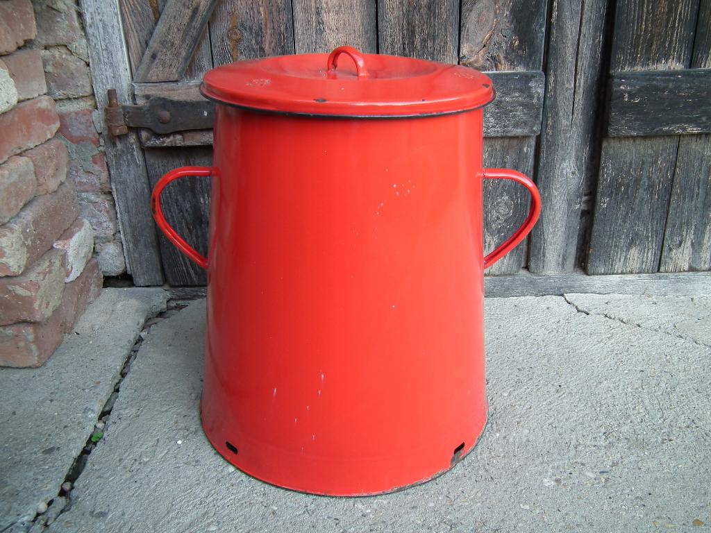 Grote vetpot van rood emaille, Ophalen of Verzenden