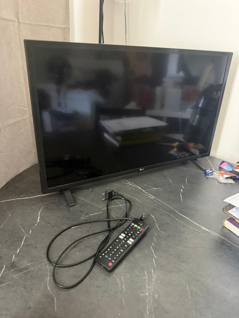 LG 32LQ63006LA FULL HD 2022, Ophalen, 50 Hz, Zo goed als nieuw, 100 cm of meer