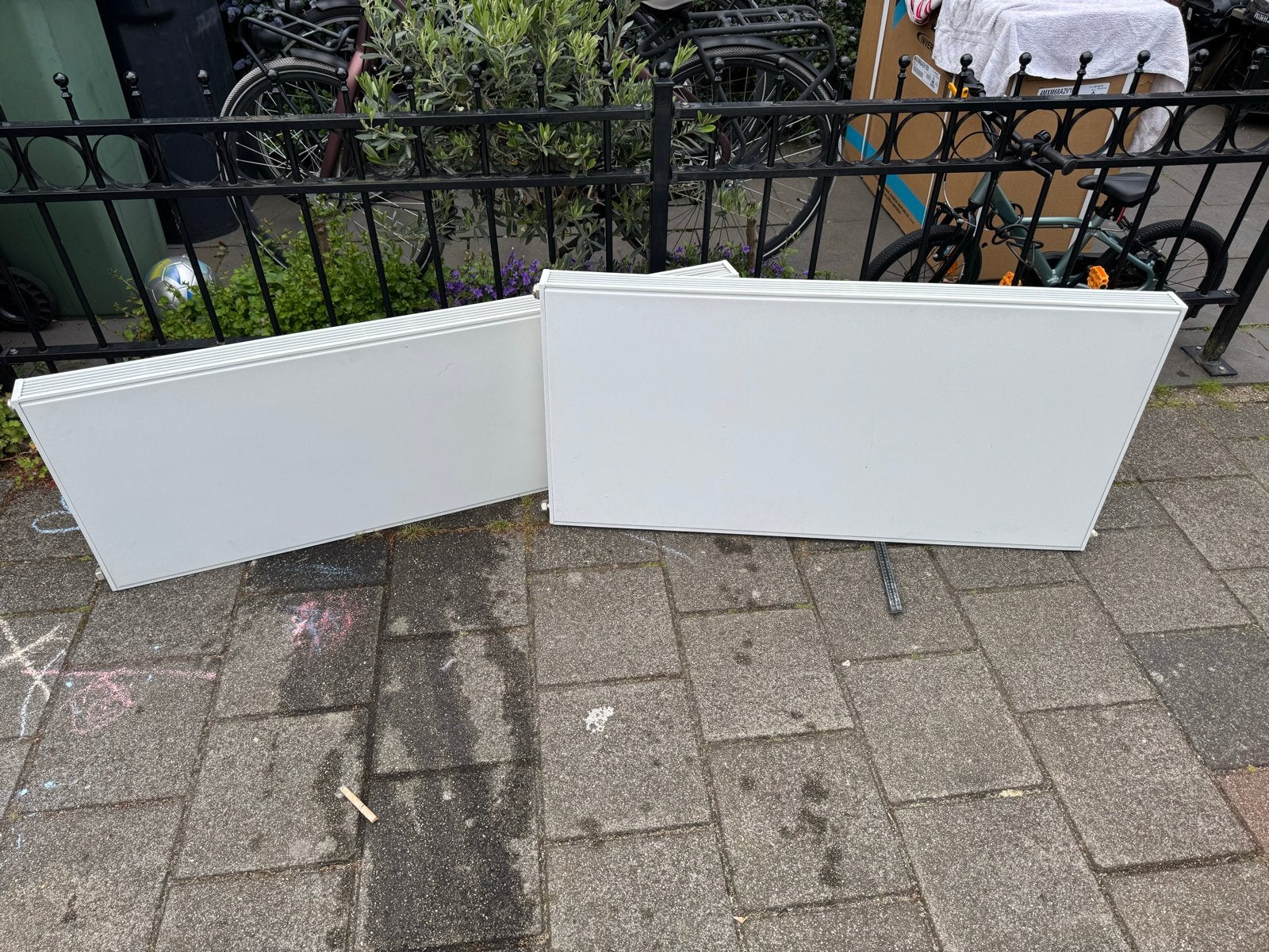 Twee Vasco Flatline radiatoren (140x50cm en 120x60cm), Doe-het-zelf en Verbouw, Ophalen, 30 tot 80 cm, Gebruikt, Radiator