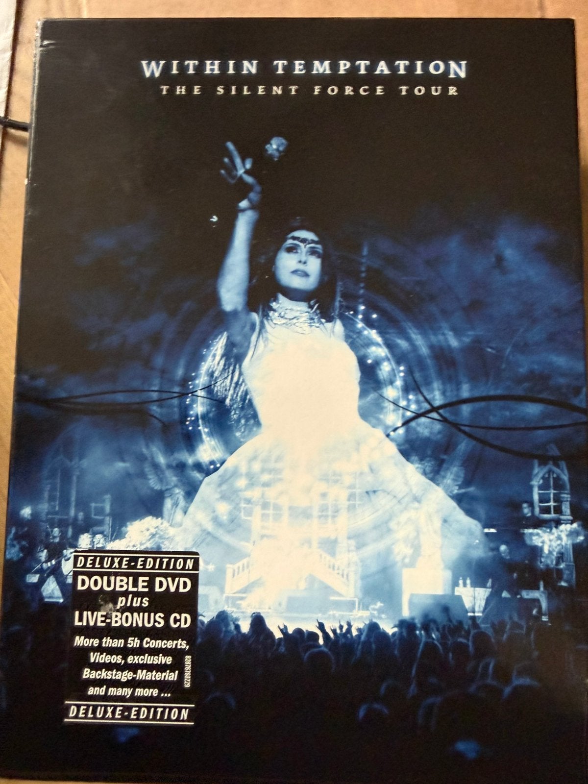 2 dvd met cd box within temptation, Ophalen of Verzenden, Zo goed als nieuw, Poprock