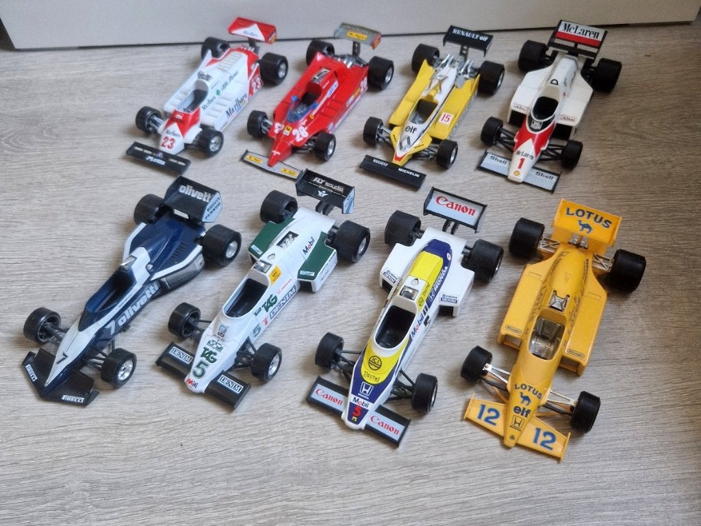 Bburago - 16 modellen vintage F1 - 1/24, Ophalen of Verzenden, Zo goed als nieuw, Auto, Bburago