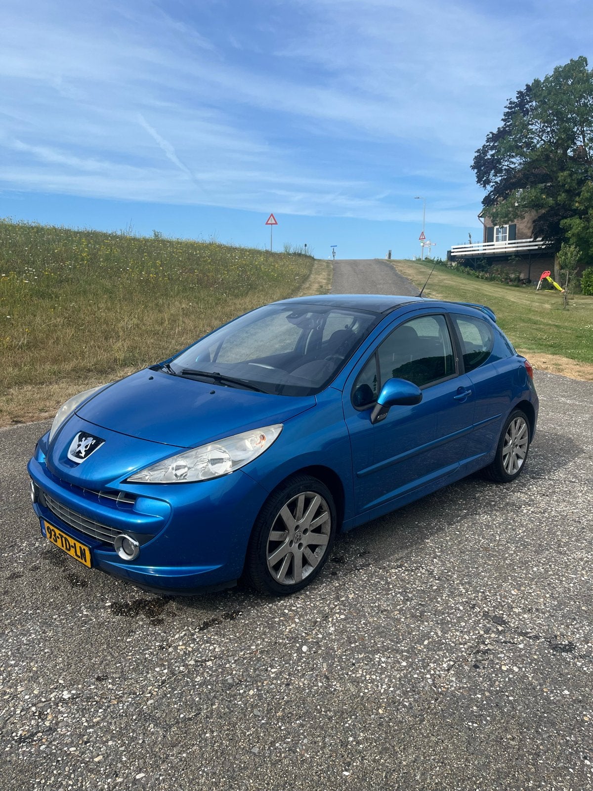 Peugeot 207 1.6 16V 3DRS 2006 Blauw, Auto's, Peugeot, Voorwielaandrijving, Stof, Zwart, 4 cilinders