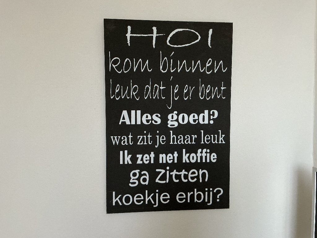 Tekstbord zwart met wit hoi kom binnen, Met ophangmogelijkheid, Ophalen of Verzenden, Zo goed als nieuw, Hout