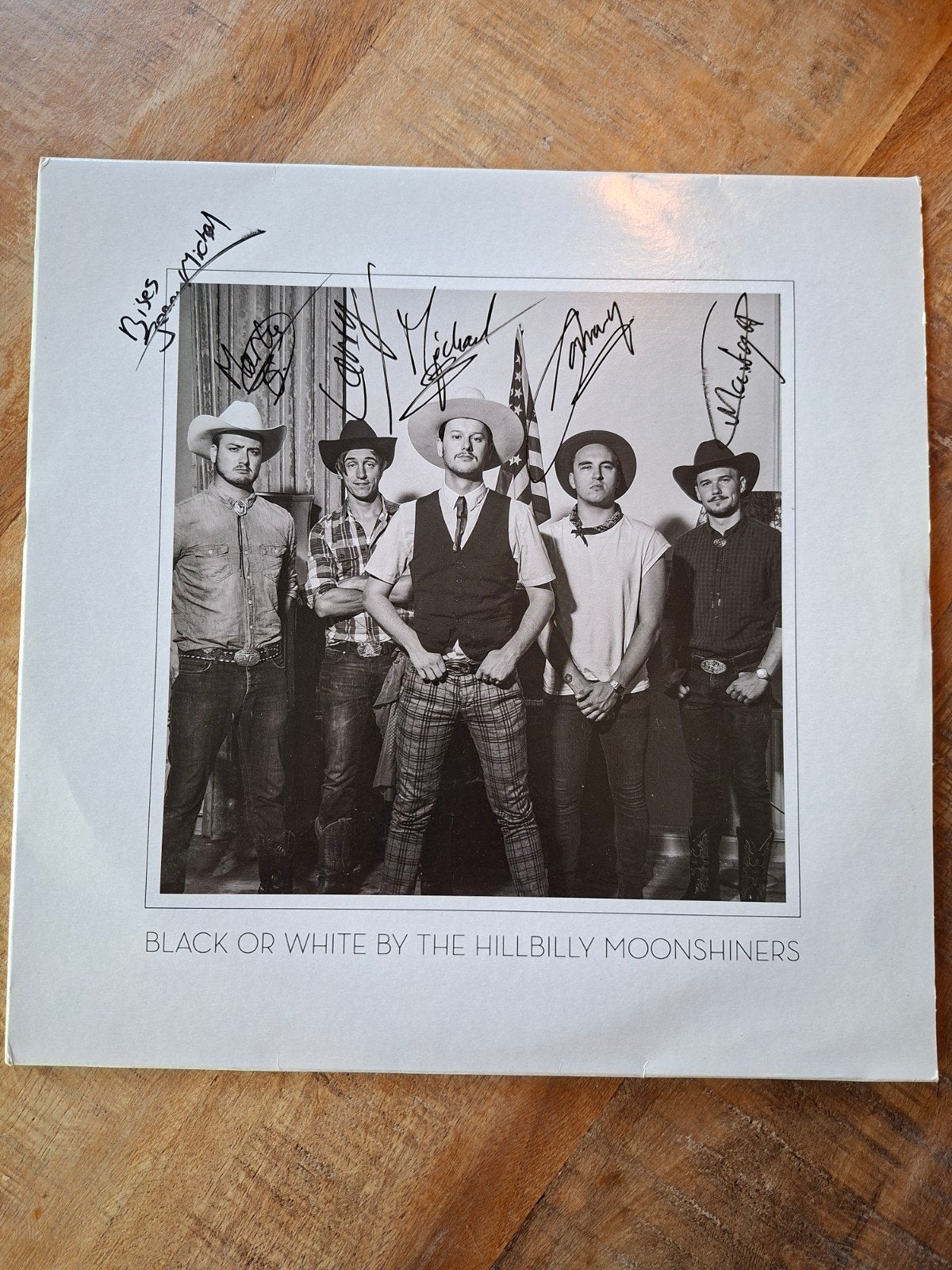 The Hillbilly Moonshiners – Black or White | Gesigneerd viny, EP, Ophalen of Verzenden, Zo goed als nieuw, EP