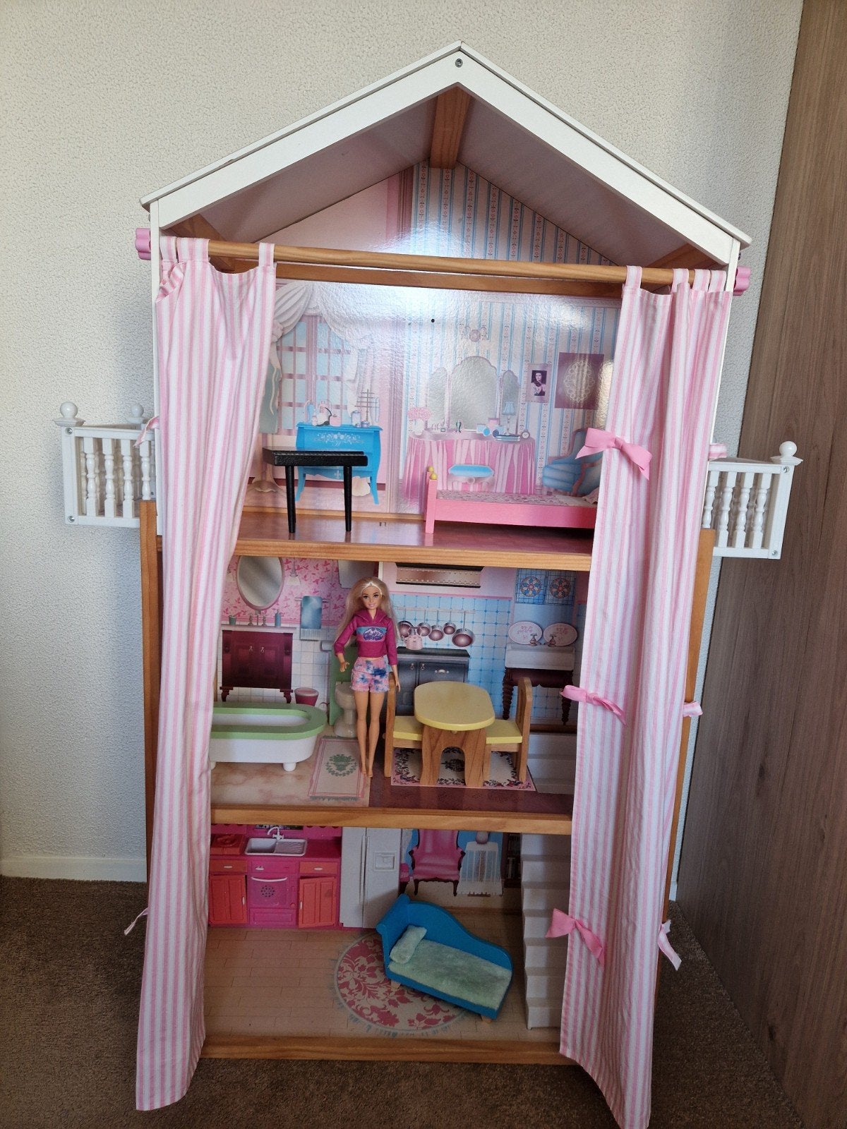 Barbie poppen huis, Ophalen, Gebruikt, Poppenhuis