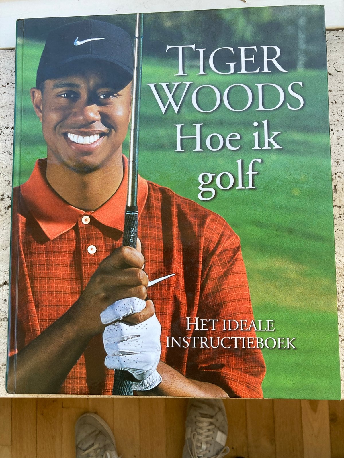 Tiger Woods: Hoe ik golf - Het ideale instructieboek, Boeken, Ophalen of Verzenden, Zo goed als nieuw, Overige sporten