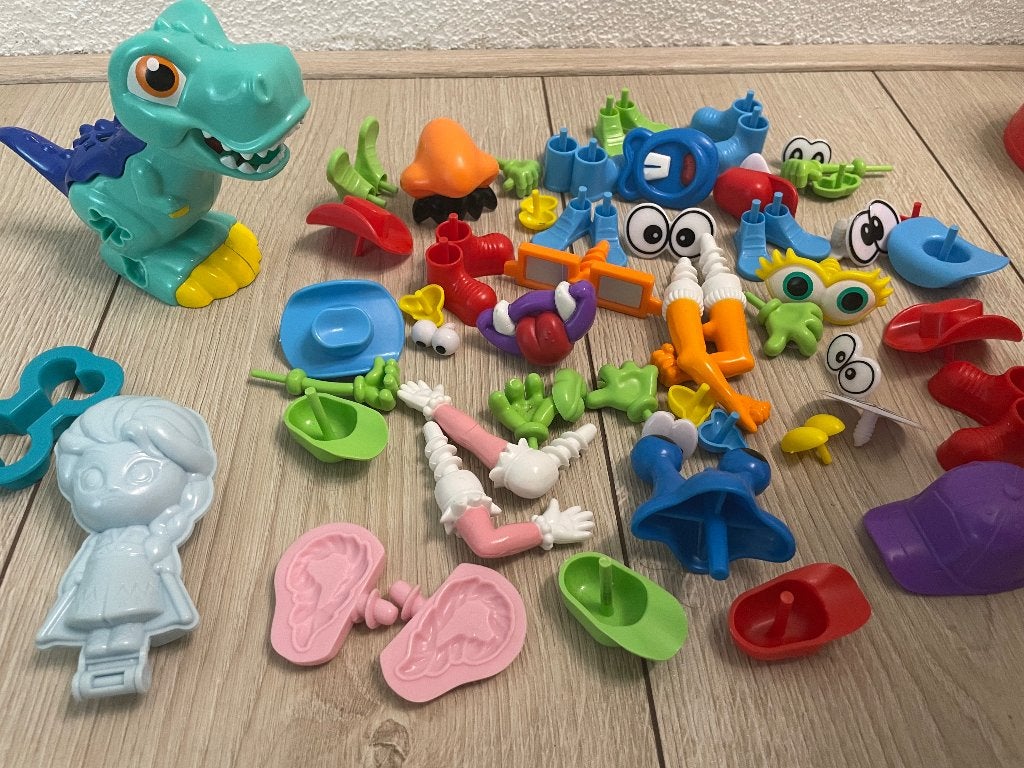 Klei set Elsa/ Dino, Ophalen, Zo goed als nieuw, Knutselen