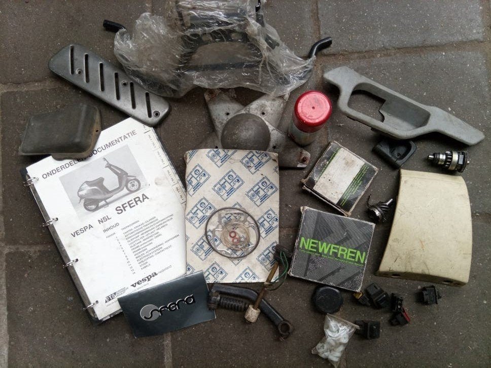 Vespa Sfera NSL-1T Onderdelen Lot - Diverse Gebruikte Items, Ophalen of Verzenden, Gebruikt, Overige typen, Vespa