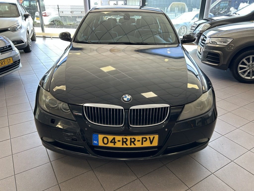 BMW 3-serie 330i Dynamic Exec AUTOMAAT NW APK BJ 2005 !, Auto's, BMW, Automaat, 259 pk, Bedrijf, Sedan
