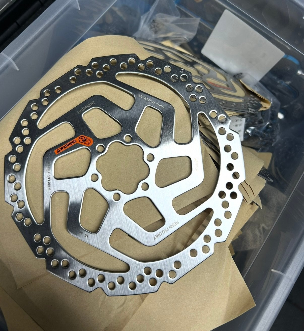 Shimano SM-RT26 remschijf 6-gaats 180mm NIEUW remschijven, Ophalen, Nieuw
