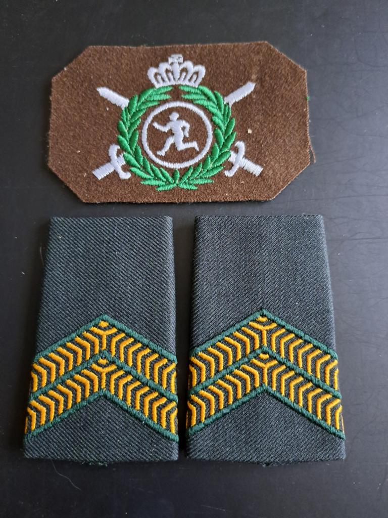 Set Sport instruteur en rang emblemen, Ophalen of Verzenden, Landmacht, Nederland, Embleem of Badge