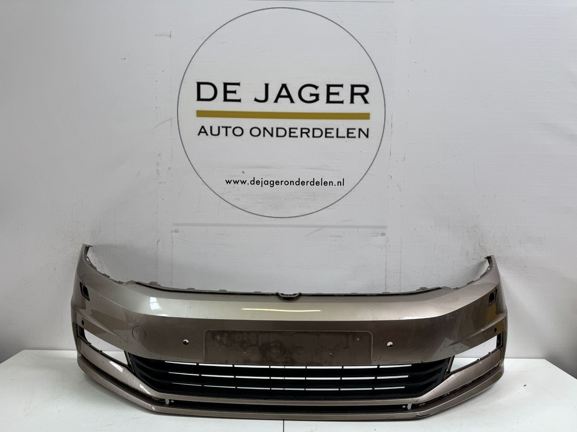 VW TOURAN II 5TA VOORBUMPER BUMPER 5TA807221AL, Gebruikt, Volkswagen AG, Bumper, Berliner Ring 2
38440  Wolfsburg, DE