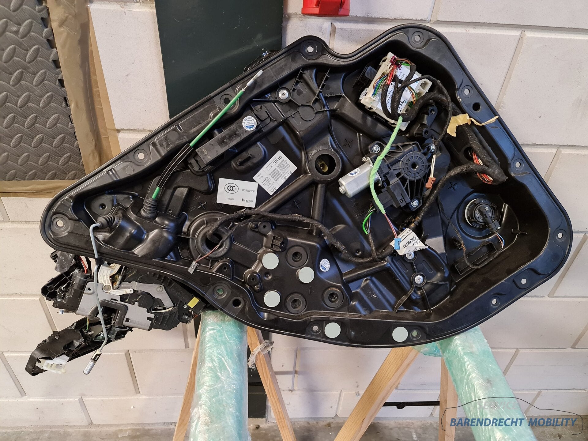 Mercedes W213 E Klasse sedan raam mechanisme motor ruit slot, Auto-onderdelen, Gebruikt, Mercedes-Benz AG, Mercedes-Benz, Ophalen of Verzenden