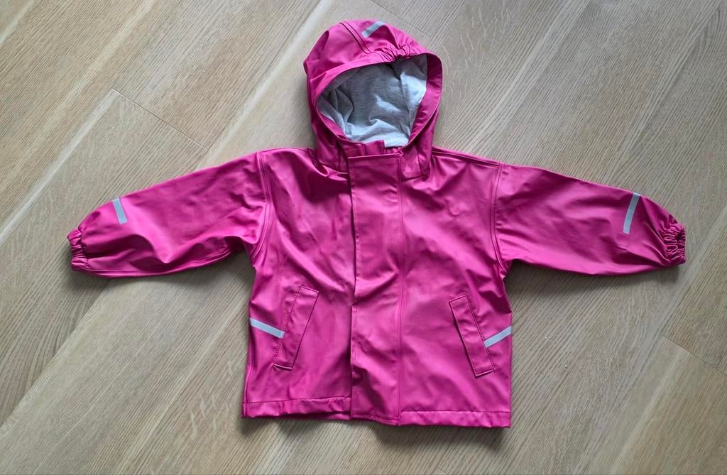 Roze regenjasje maat 86, Kinderen en Baby's, Babykleding | Maat 86, Gebruikt, Meisje, Ophalen of Verzenden, Jasje