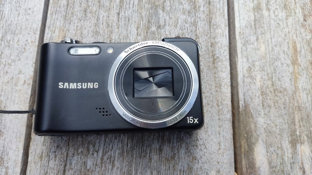 Samsung WB650 GPS en veel accessoires, Gebruikt, 12 Megapixel, Compact, Ophalen of Verzenden