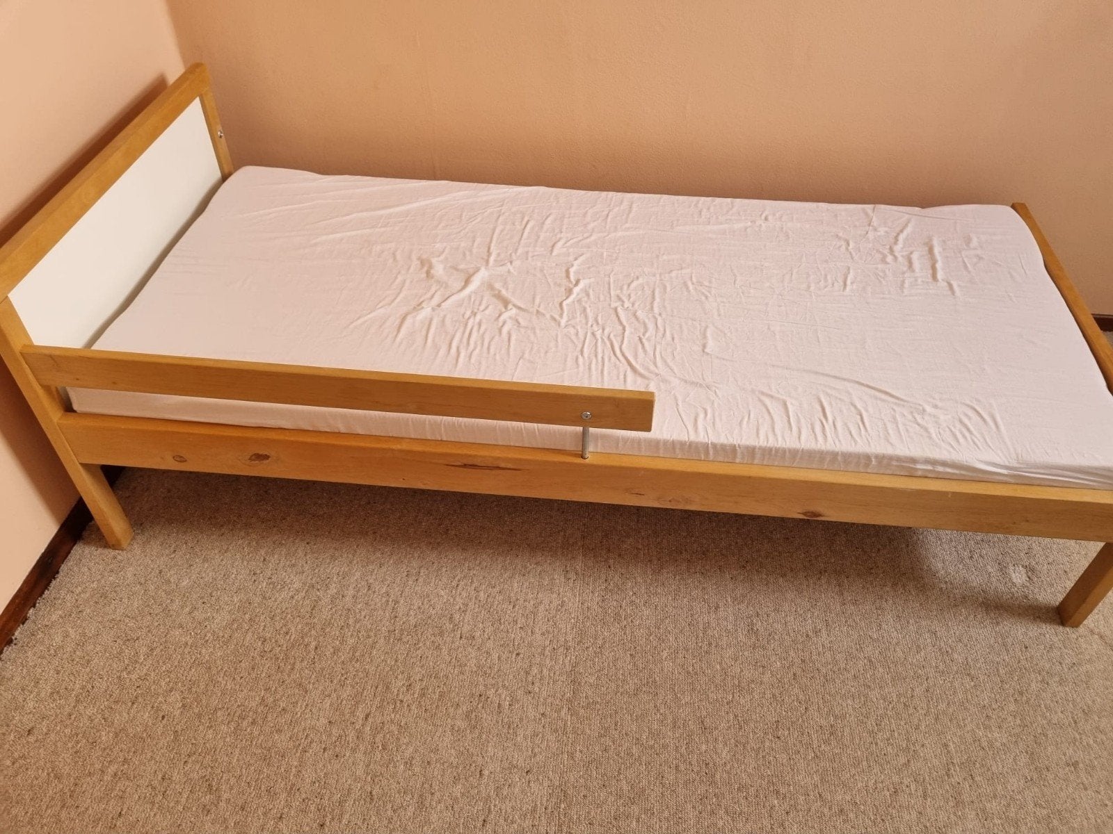 IKEA SNIGLAR peuterbed met uitvalbeveiliging, Ophalen, 140 tot 160 cm, 70 tot 85 cm, Matras
