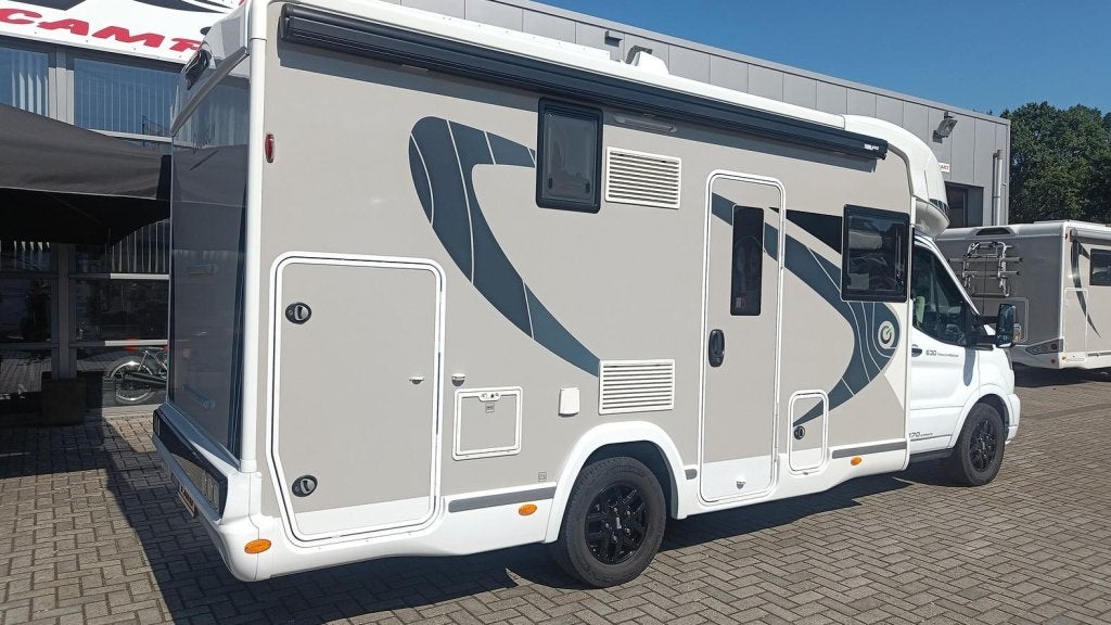 Caravans And Camping Enkele