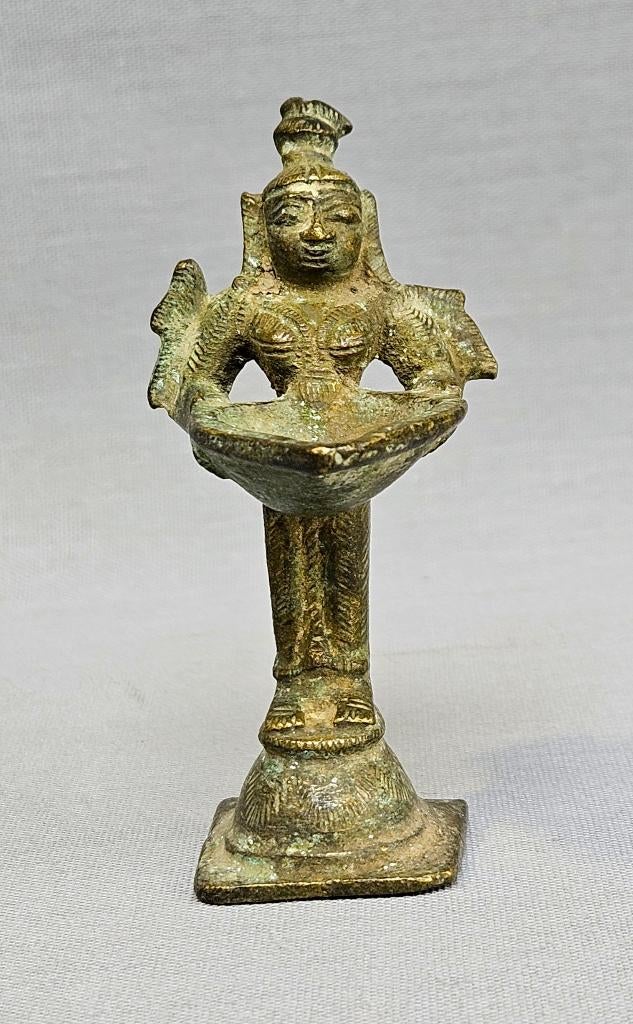 Antieke Bronzen Deepalakshmi Olielamp, Antiek en Kunst, Minder dan 20 cm, Verzenden, Beeld, Azië
