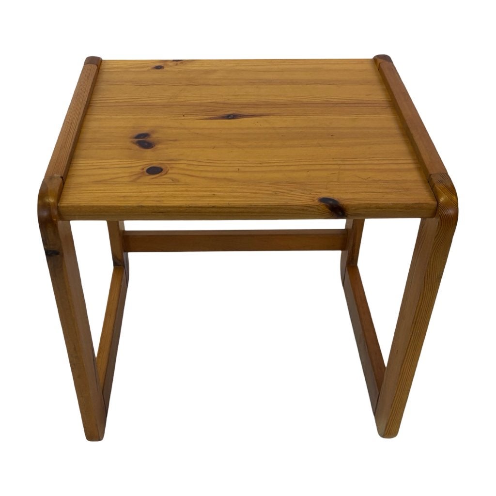 Vintage set van drie grenen bijzettafels nesting jaren 70, Minder dan 45 cm, Minder dan 55 cm, Gebruikt, Vintage