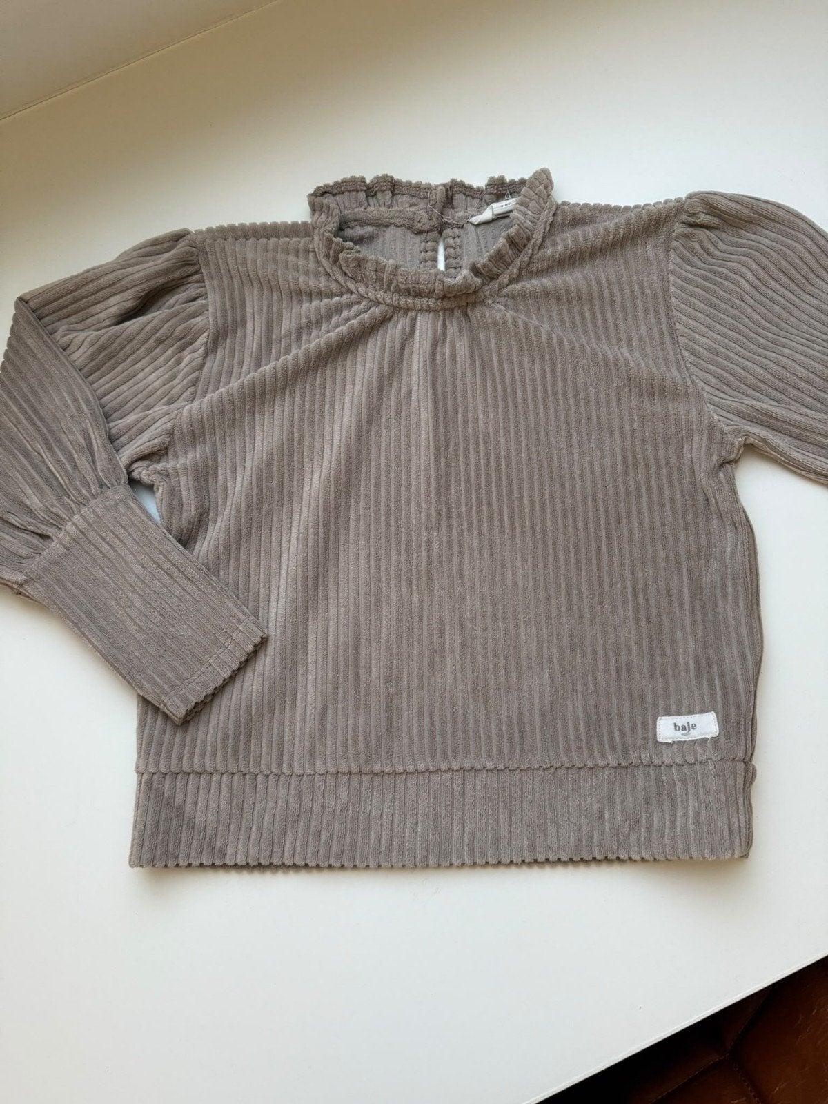 Bajé Studio trui sweater nieuwstaat mt 122 6-7 jaar, Meisje, Trui of Vest, Ophalen of Verzenden, Zo goed als nieuw