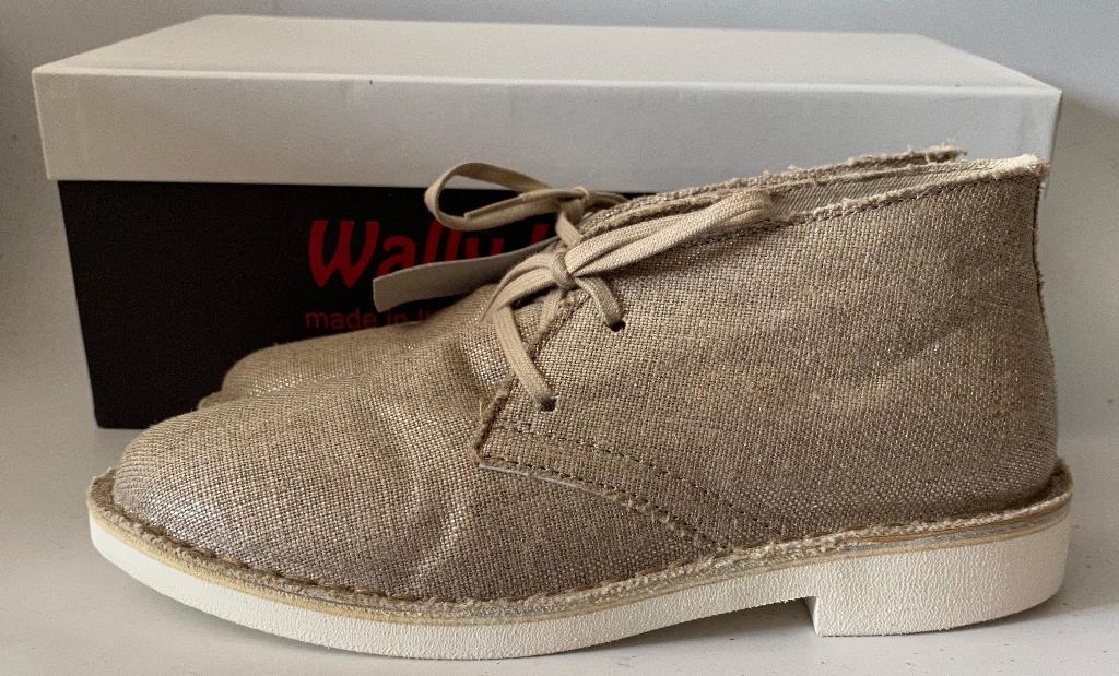 Wally Walker. Lichtgewicht linnen sneakers. Mt 37.Nieuw!!!, Wally Walker, Beige, Ophalen of Verzenden, Sneakers of Gympen