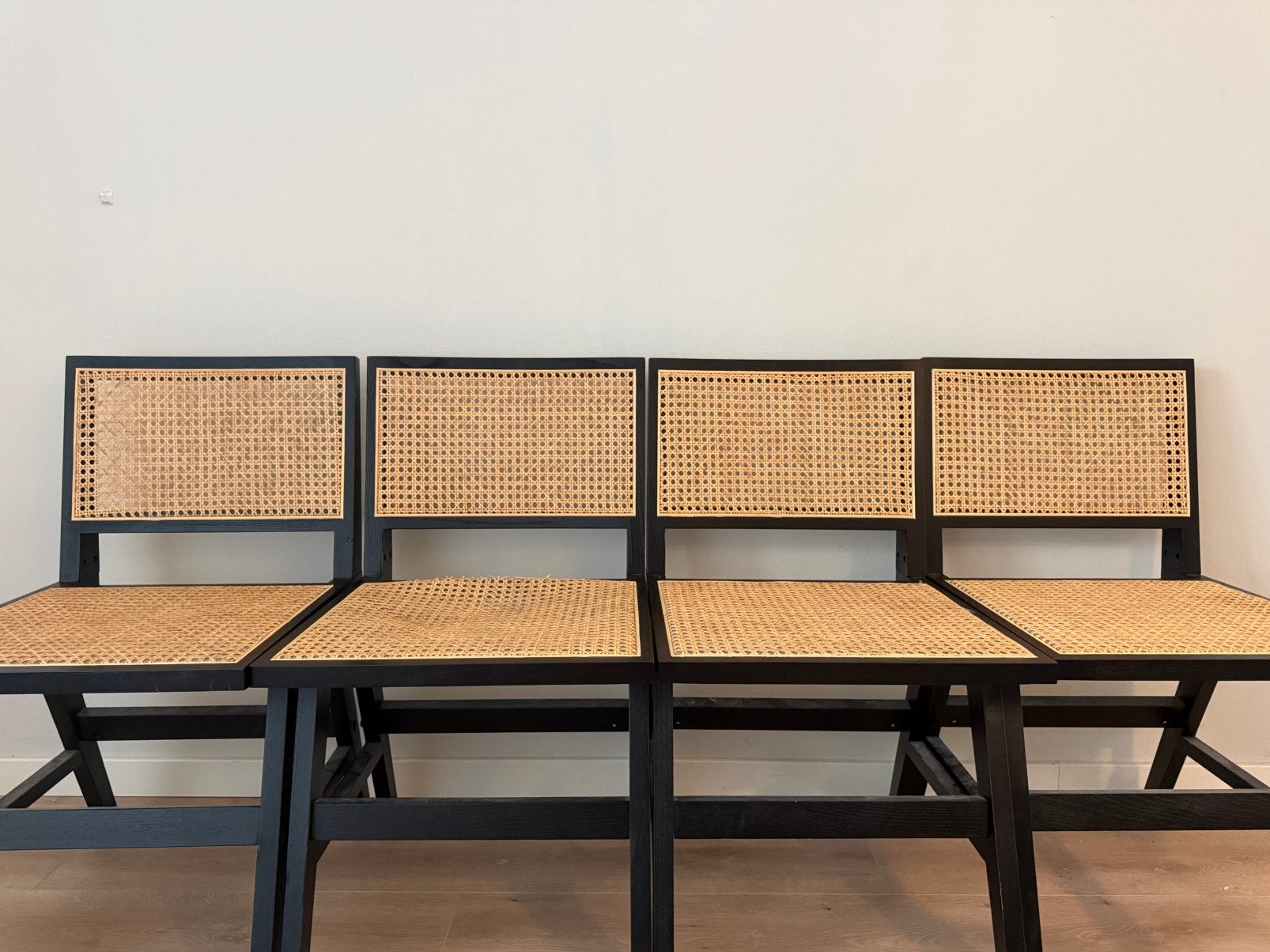 Sklum rotan eetkamer stoelen 4x, Huis en Inrichting, Ophalen, Zo goed als nieuw, Bruin, Vier