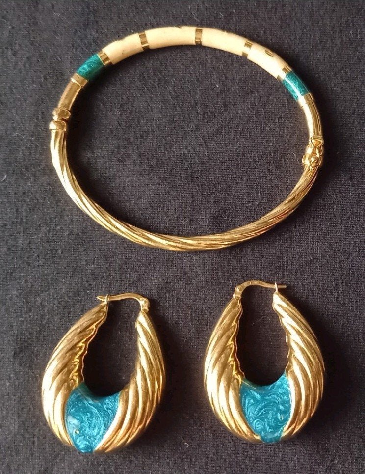 Gouden oorbellen en armband. 18 karaat., Ophalen of Verzenden, Zo goed als nieuw, Dame, Goud