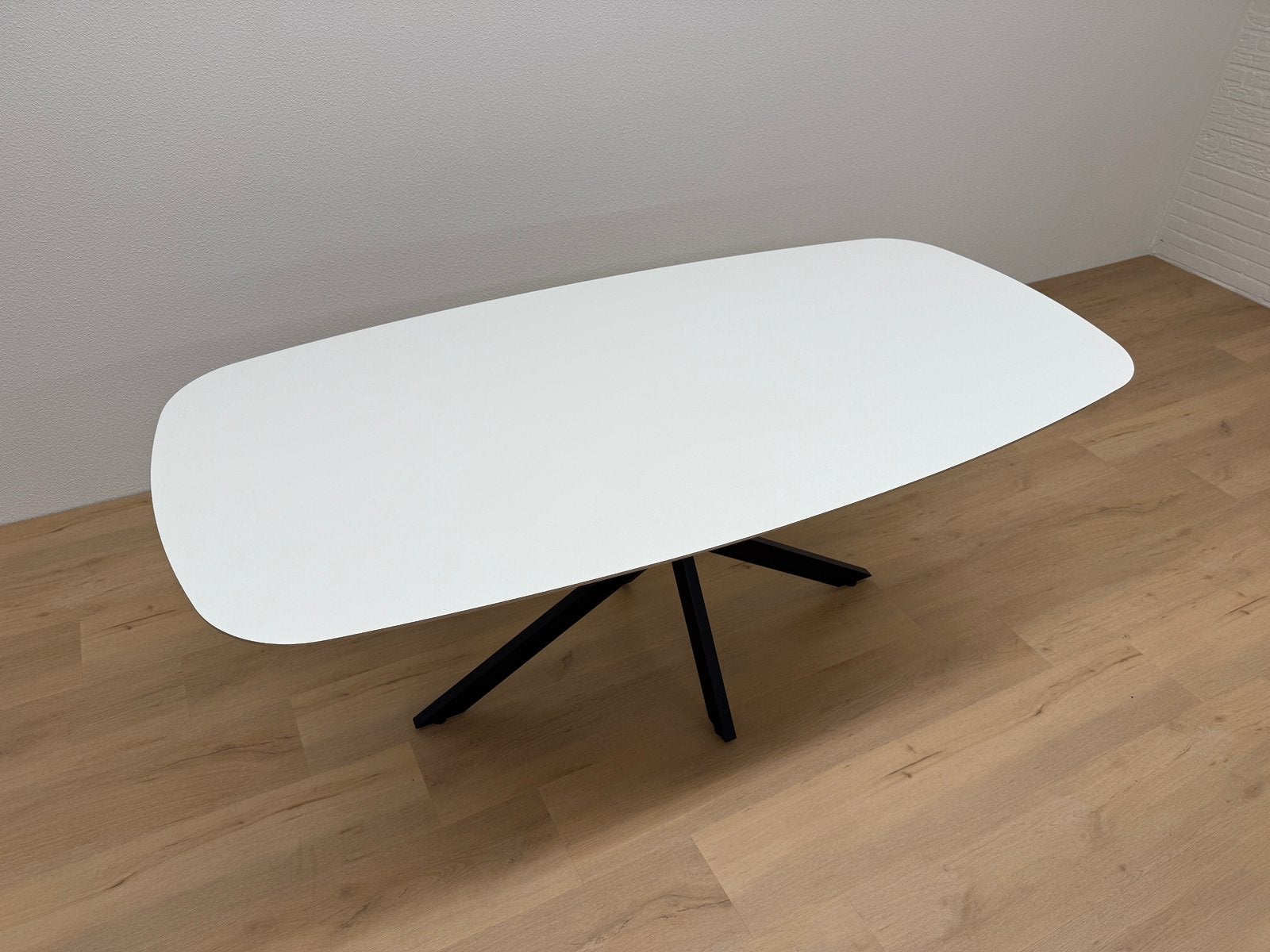 Deens ovale eettafel 180x90 - Wit HPL - Direct Leverbaar, Huis en Inrichting, Zo goed als nieuw, 150 tot 200 cm, Ovaal, Info@betaalbaar-design.nl