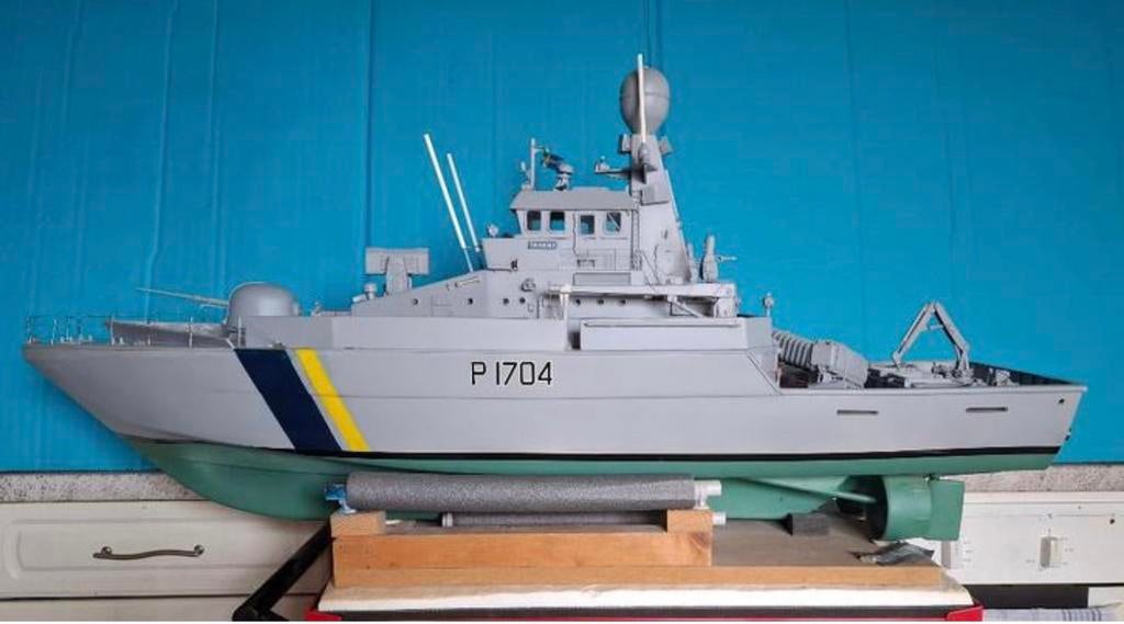 Prachtig RC-oorlogsschip te koop, Hobby en Vrije tijd, Modelbouw | Boten en Schepen, Ophalen, Zo goed als nieuw
