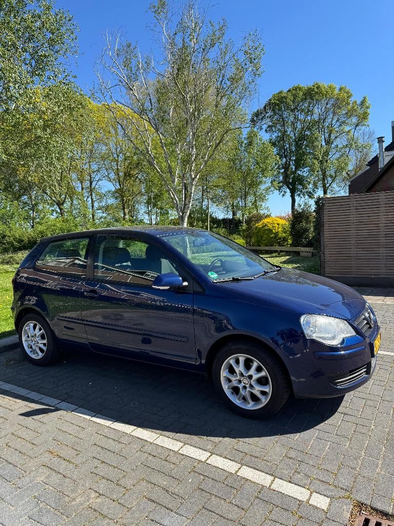 Volkswagen Polo 1.2  easyline 2009 Blauw NIEUWE APK, Voorwielaandrijving, Stof, 40 €/maand, Parkeersensor