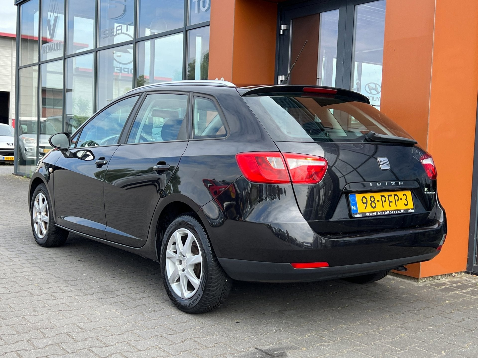 Seat Ibiza ST 1.2TDI|Cruise|Isofix|Airco|El. ramen+Spiegels, Voorwielaandrijving, Euro 5, Gebruikt, Traction-control