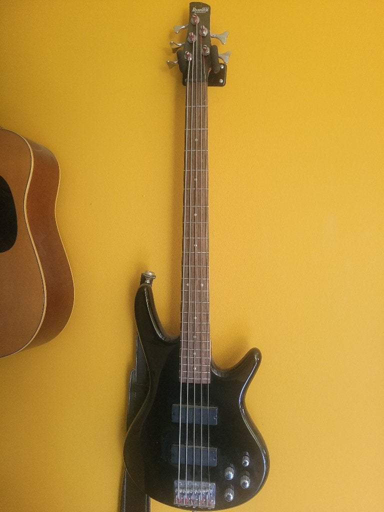 Ibanez 5 snarige bas, Ophalen, Zo goed als nieuw, Elektrisch, 5-snarig