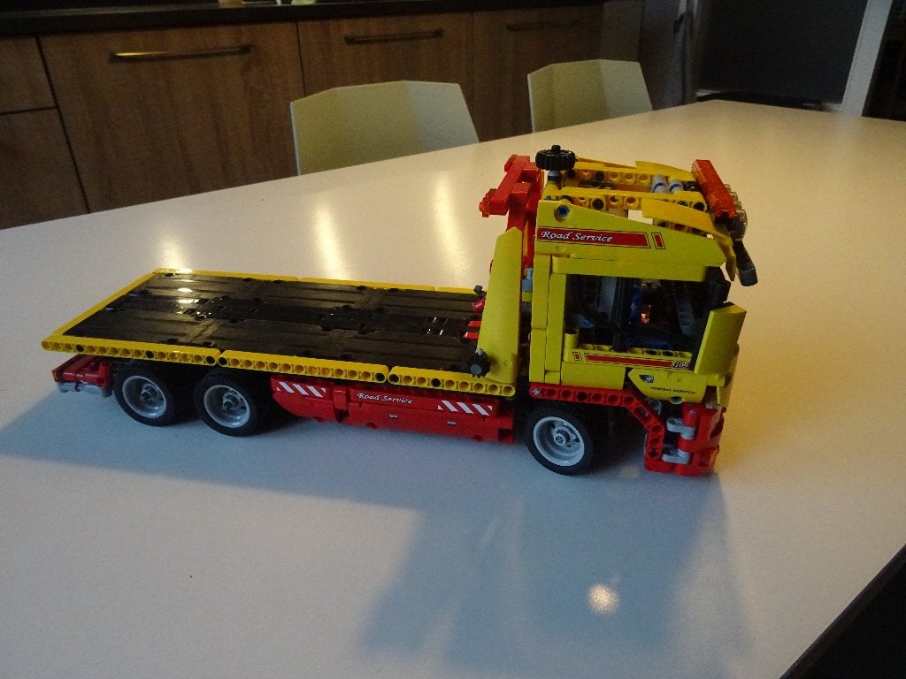 technic Lego 8109 Truck met laadplatform, Lego, Ophalen of Verzenden, Zo goed als nieuw, Technic