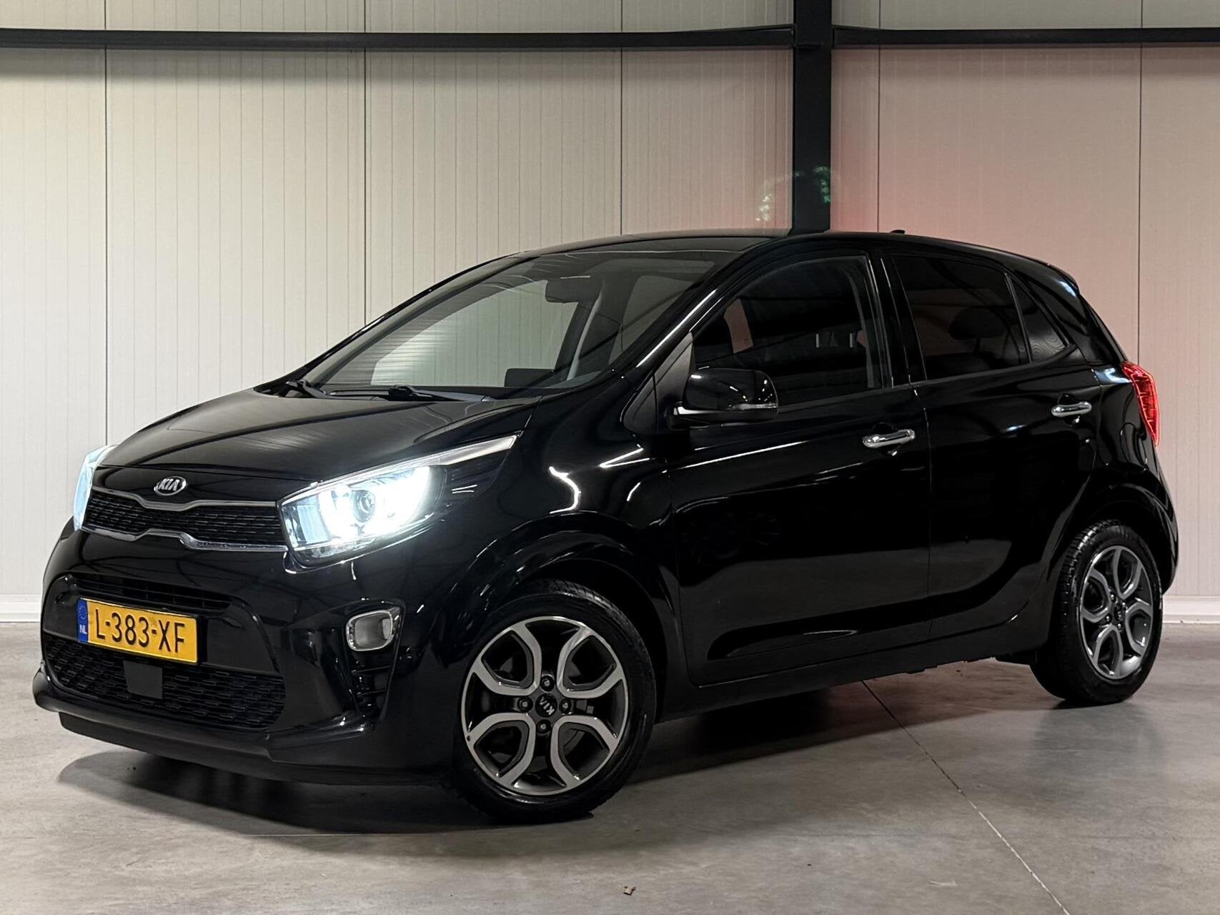 Kia Picanto 1.0 DPi DynamicPlusLine Automaat Camera Carplay, Auto's, 877 kg, Gebruikt, 4 stoelen, Zwart