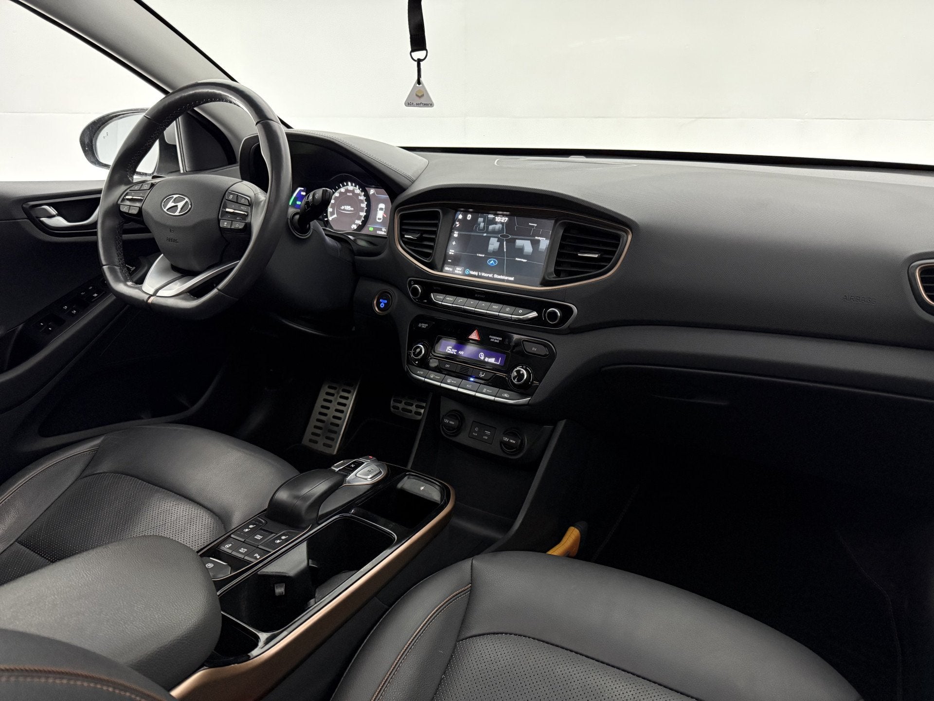 Foto 19 van Hyundai IONIQ Premium EV | Snelladen | SOH 87% | Pano | Stoe