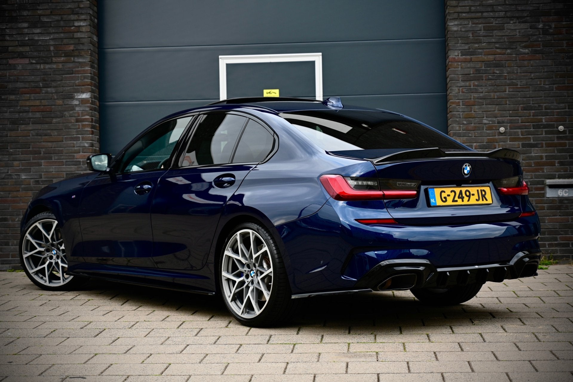 BMW 3-serie BMW 330i High Executive Edition | M-Sport | Lase, Auto's, Achterwielaandrijving, Gebruikt, 4 cilinders, 1445 kg