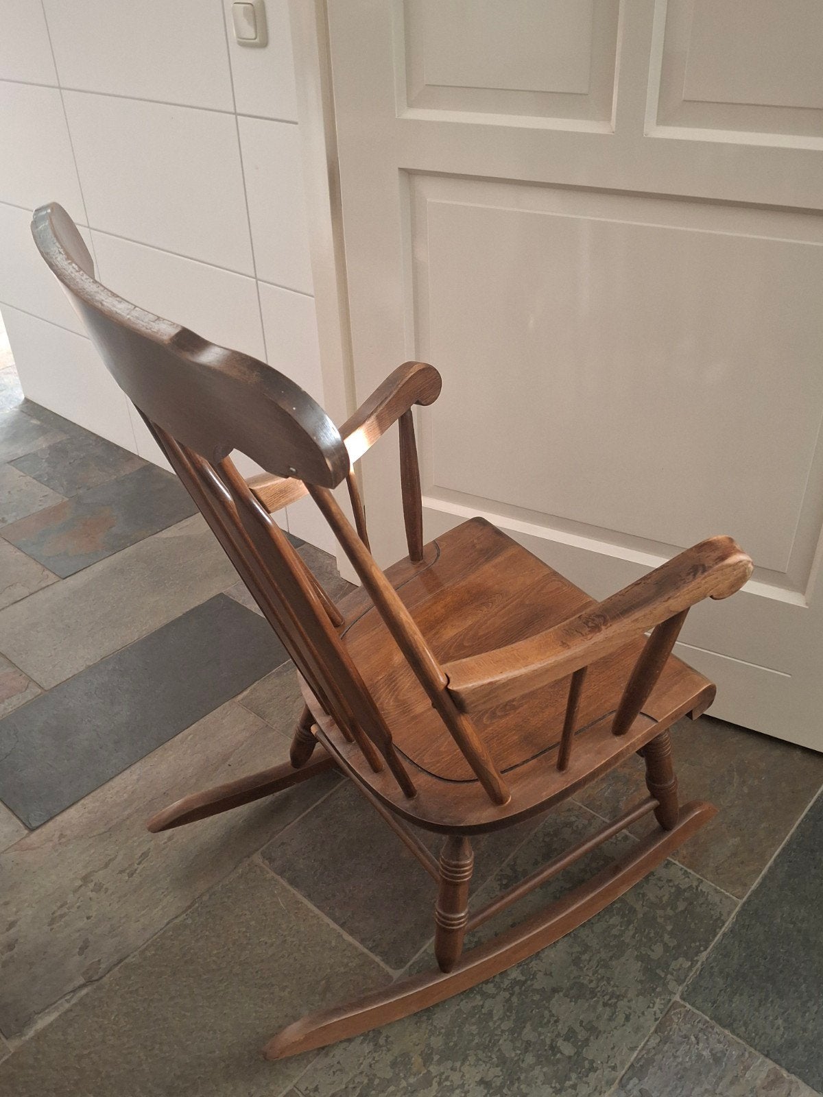 Vintage houten schommelstoel, Ophalen
