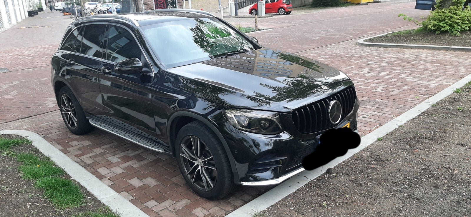 Mercedes-Benz GLC 2018 Zwart diesel 220000km, Auto's, 197 €/maand, 2500 kg, Zwart, 14 km/l