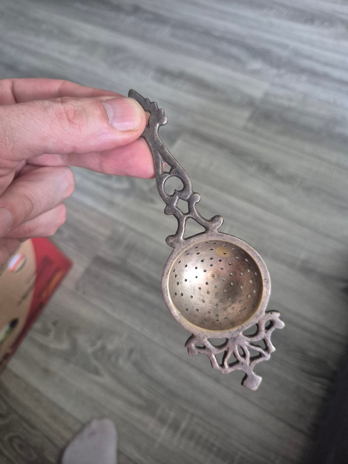 Antiek theezeefje met sierlijk handvat, Ophalen of Verzenden